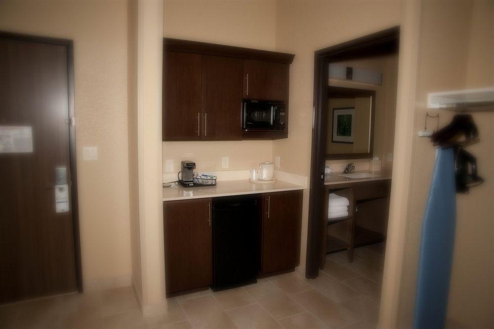 Holiday Inn Express And Suites Schulenburg By Ihg Ngoại thất bức ảnh