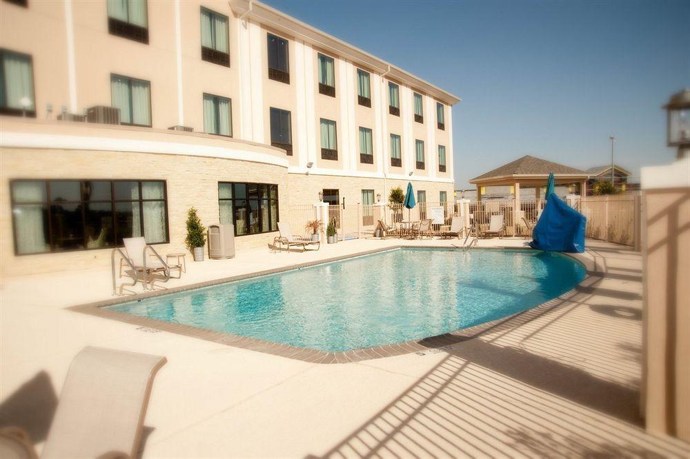 Holiday Inn Express And Suites Schulenburg By Ihg Ngoại thất bức ảnh