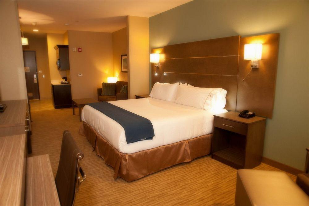 Holiday Inn Express And Suites Schulenburg By Ihg Ngoại thất bức ảnh